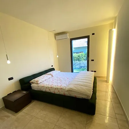 Magic Lake Como 아파트 살라코마시나